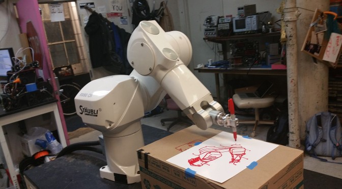 Staubli robot Arm  – drawing itself.